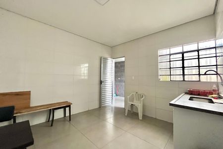 Casa para alugar com 240m², 2 quartos e 7 vagas Casa para alugar com 240m², 2 quartos e 7 vagasCozinha