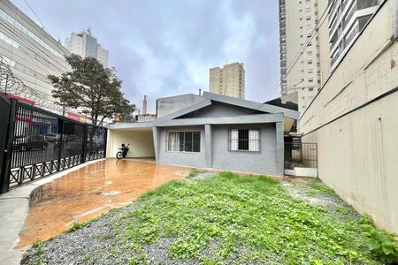 Casa para alugar com 240m², 2 quartos e 7 vagas Casa para alugar com 240m², 2 quartos e 7 vagasGaragem