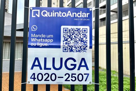 Casa para alugar com 240m², 2 quartos e 7 vagas Casa para alugar com 240m², 2 quartos e 7 vagasPlaquinha instalada