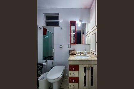 Apartamento à venda com 103m², 2 quartos e 2 vagas Apartamento à venda com 103m², 2 quartos e 2 vagasBanheiro da Suíte