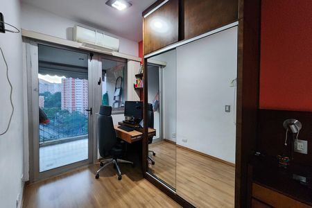 Apartamento à venda com 103m², 2 quartos e 2 vagas Apartamento à venda com 103m², 2 quartos e 2 vagasSuíte