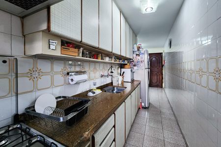 Apartamento à venda com 103m², 2 quartos e 2 vagas Apartamento à venda com 103m², 2 quartos e 2 vagasCozinha