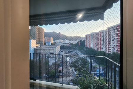 Apartamento à venda com 103m², 2 quartos e 2 vagas Apartamento à venda com 103m², 2 quartos e 2 vagasVista do Quarto