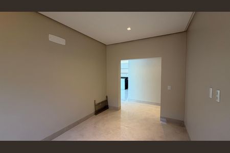 Casa à venda com 248m², 4 quartos e 4 vagas Casa à venda com 248m², 4 quartos e 4 vagasSala de TV