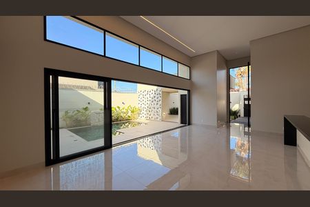 Casa à venda com 248m², 4 quartos e 4 vagas Casa à venda com 248m², 4 quartos e 4 vagasSala de Jantar