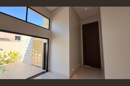 Casa à venda com 248m², 4 quartos e 4 vagas Casa à venda com 248m², 4 quartos e 4 vagasSala de Jantar