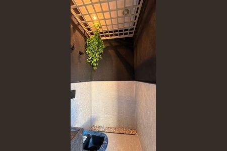 Casa à venda com 248m², 4 quartos e 4 vagas Casa à venda com 248m², 4 quartos e 4 vagasLavabo
