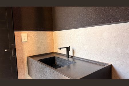 Casa à venda com 248m², 4 quartos e 4 vagas Casa à venda com 248m², 4 quartos e 4 vagasLavabo