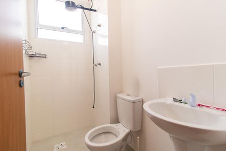 Banheiro Social de apartamento para alugar com 2 quartos, 38m² em Umbara, Curitiba