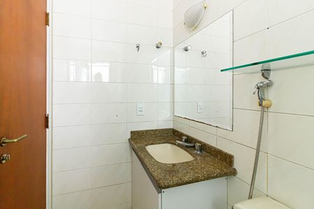 Apartamento para alugar com 130m², 3 quartos e 3 vagas Apartamento para alugar com 130m², 3 quartos e 3 vagasBanheiro da Suíte 2