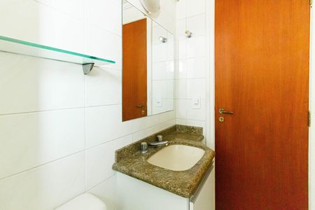 Apartamento para alugar com 130m², 3 quartos e 3 vagas Apartamento para alugar com 130m², 3 quartos e 3 vagasBanheiro da Suíte 1