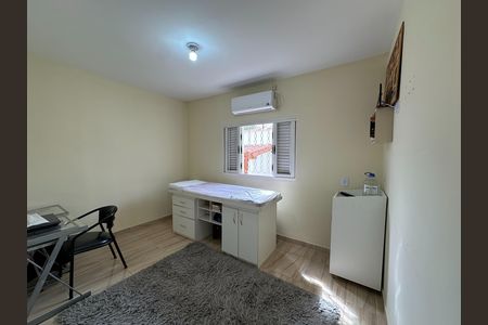 Casa de condomínio para alugar com 280m², 3 quartos e 3 vagasQuarto 2