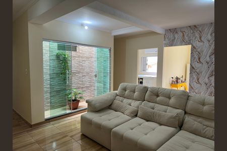 Casa de condomínio para alugar com 280m², 3 quartos e 3 vagasSala