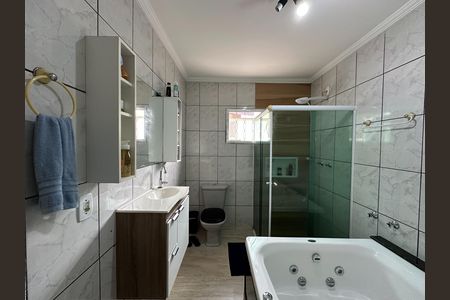 Casa de condomínio para alugar com 280m², 3 quartos e 3 vagasBanheiro da Suíte