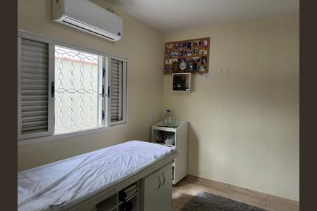 Casa de condomínio para alugar com 280m², 3 quartos e 3 vagasQuarto 2