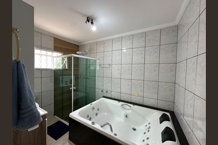 Casa de condomínio para alugar com 280m², 3 quartos e 3 vagasBanheiro da Suíte
