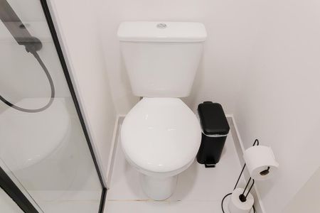 Studio à venda com 27m², 1 quarto e sem vaga Studio à venda com 27m², 1 quarto e sem vagaBanheiro