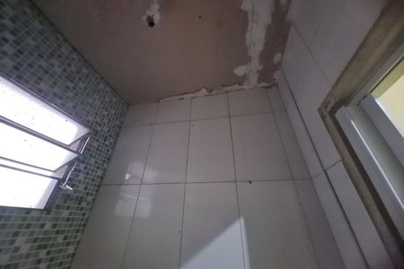 Banheiro de casa à venda com 1 quarto, 30m² em Jardim Novo Carrao, São Paulo