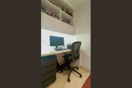 Apartamento à venda com 93m², 3 quartos e 2 vagas Apartamento à venda com 93m², 3 quartos e 2 vagasEscritório