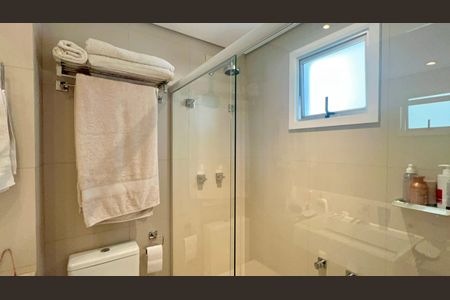 Apartamento à venda com 93m², 3 quartos e 2 vagas Apartamento à venda com 93m², 3 quartos e 2 vagasBanheiro da Suíte