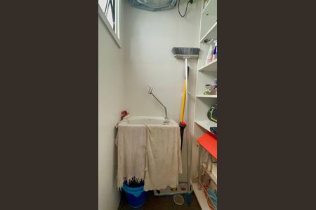 Apartamento à venda com 93m², 3 quartos e 2 vagas Apartamento à venda com 93m², 3 quartos e 2 vagasÁrea de Serviço