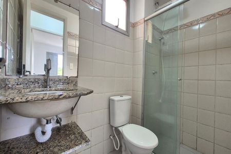 Apartamento para alugar com 71m², 3 quartos e 1 vaga Apartamento para alugar com 71m², 3 quartos e 1 vagaBanheiro