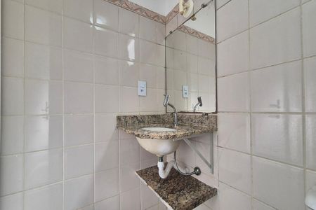 Apartamento para alugar com 71m², 3 quartos e 1 vaga Apartamento para alugar com 71m², 3 quartos e 1 vagaBanheiro da Suíte