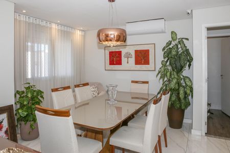 Apartamento à venda com 101m², 2 quartos e 2 vagas Apartamento à venda com 101m², 2 quartos e 2 vagasSala