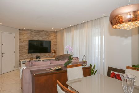 Apartamento à venda com 101m², 2 quartos e 2 vagas Apartamento à venda com 101m², 2 quartos e 2 vagasSala