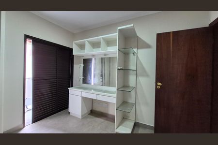 Apartamento para alugar com 130m², 3 quartos e 2 vagas