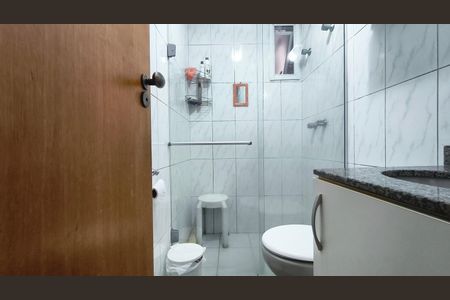 Apartamento à venda com 58m², 2 quartos e 1 vaga Apartamento à venda com 58m², 2 quartos e 1 vagaBanheiro