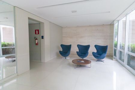Apartamento à venda com 77m², 2 quartos e 2 vagas Apartamento à venda com 77m², 2 quartos e 2 vagasHall de entrada