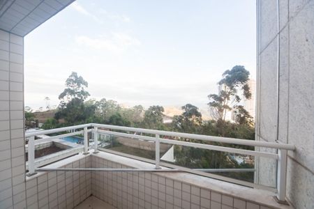 Apartamento à venda com 77m², 2 quartos e 2 vagas Apartamento à venda com 77m², 2 quartos e 2 vagasVaranda da Sala