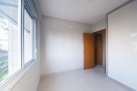 Apartamento à venda com 77m², 2 quartos e 2 vagas Apartamento à venda com 77m², 2 quartos e 2 vagassuite 1