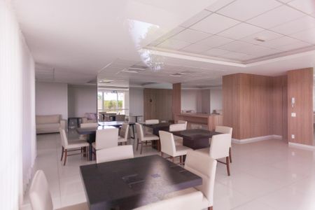 Apartamento à venda com 77m², 2 quartos e 2 vagas Apartamento à venda com 77m², 2 quartos e 2 vagasÁrea comum - Salão de festas