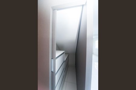 Apartamento à venda com 77m², 2 quartos e 2 vagas Apartamento à venda com 77m², 2 quartos e 2 vagasarmario