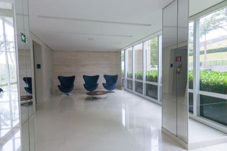 Apartamento à venda com 77m², 2 quartos e 2 vagas Apartamento à venda com 77m², 2 quartos e 2 vagasHall de entrada