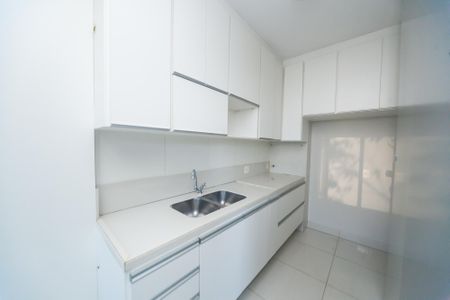 Apartamento à venda com 77m², 2 quartos e 2 vagas Apartamento à venda com 77m², 2 quartos e 2 vagasBanheiro suite 2