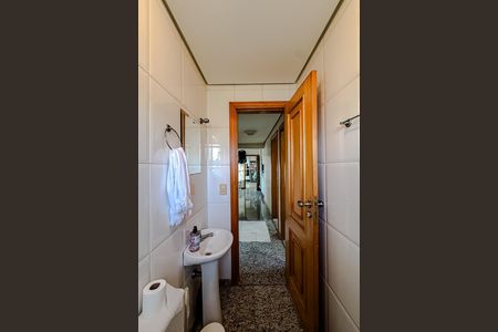 Apartamento à venda com 396m², 4 quartos e 5 vagas Apartamento à venda com 396m², 4 quartos e 5 vagasBanheiro de serviço
