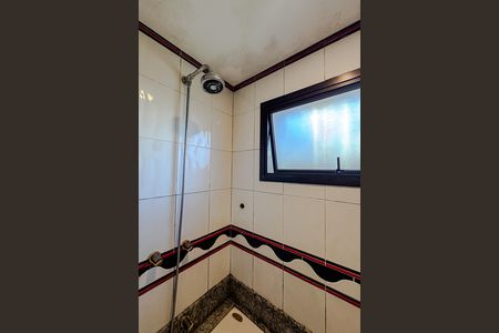 Apartamento à venda com 396m², 4 quartos e 5 vagas Apartamento à venda com 396m², 4 quartos e 5 vagasBanheiro da Suíte 4