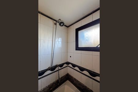 Apartamento à venda com 396m², 4 quartos e 5 vagas Apartamento à venda com 396m², 4 quartos e 5 vagasBanheiro da Suíte 3