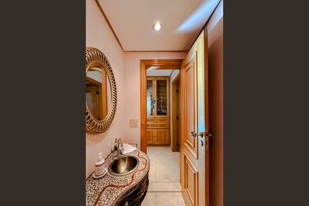 Apartamento à venda com 396m², 4 quartos e 5 vagas Apartamento à venda com 396m², 4 quartos e 5 vagasLavabo