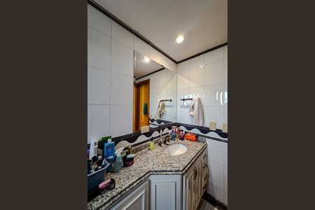 Apartamento à venda com 396m², 4 quartos e 5 vagas Apartamento à venda com 396m², 4 quartos e 5 vagasBanheiro da Suíte 3