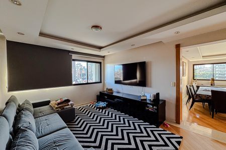 Apartamento à venda com 396m², 4 quartos e 5 vagas Apartamento à venda com 396m², 4 quartos e 5 vagasSala de TV
