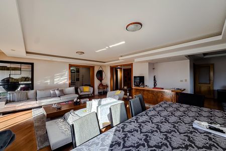 Apartamento à venda com 396m², 4 quartos e 5 vagas Apartamento à venda com 396m², 4 quartos e 5 vagasSala