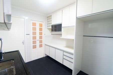 Apartamento para alugar com 65m², 2 quartos e 1 vagaCozinha