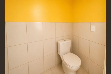 Banheiro 2 de casa para alugar com 6 quartos, 160m² em Moradas do Bosque, Cachoeirinha