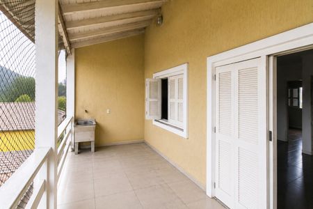 Casa para alugar com 160m², 6 quartos e 2 vagas