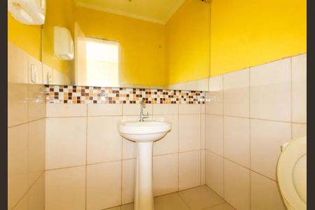 Casa para alugar com 160m², 6 quartos e 2 vagas Casa para alugar com 160m², 6 quartos e 2 vagasBanheiro 2