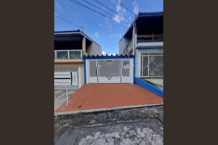 Casa à venda com 120m², 2 quartos e 1 vagaFachada